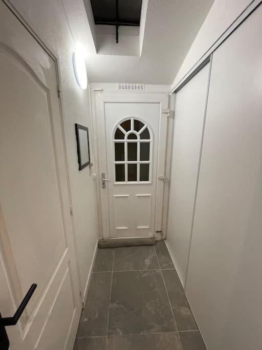Charmant Appartement Americain Saint-Denis  Bagian luar foto